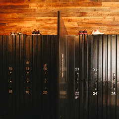 Einzelumkleiden und Einzelduschen für mehr Privatsphäre