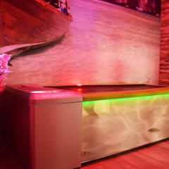 Massageliege (Hydrojet) zur Regeneration