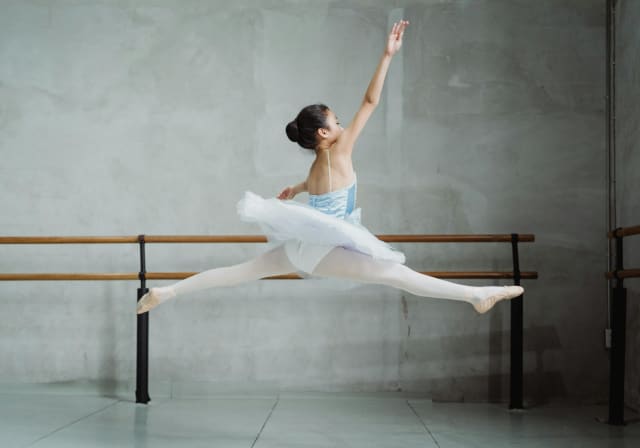 Kinder Ballet