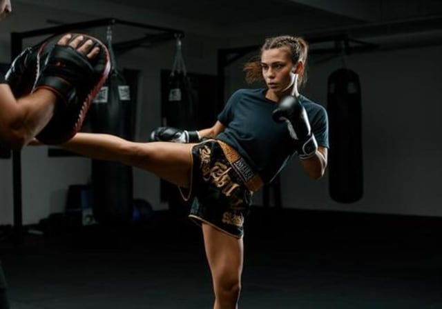 Muay Thai Pads Training